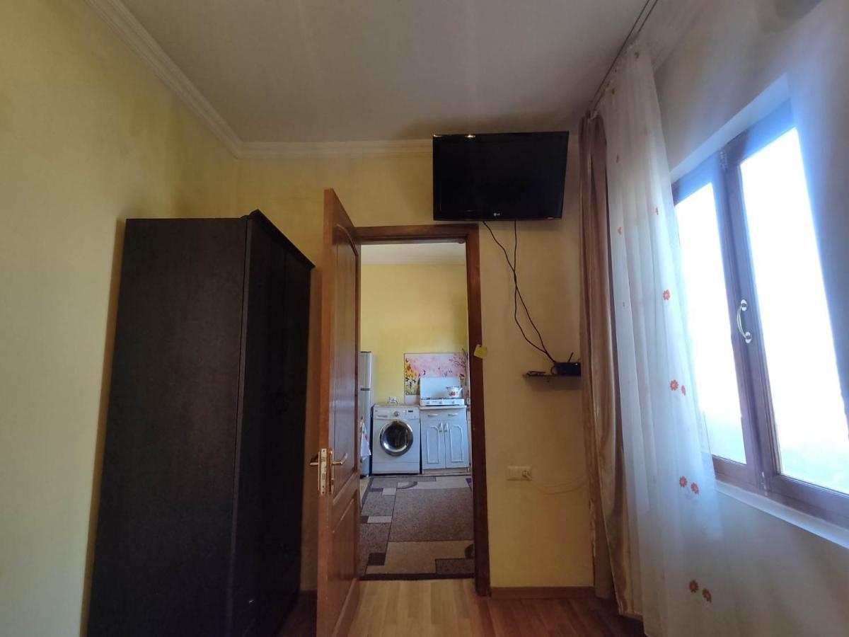 Edlen Apartment Tbilisi Exterior foto